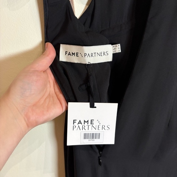 Fame & Partners Midhaven Black Cutout Gown NWT Size 0 - Picture 7 of 9